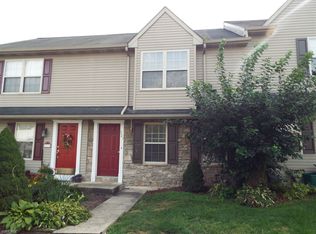 321 Wild Cherry Ln, Marietta, PA 17547
