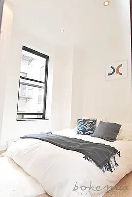 Rented by Bohemia Realty Group | media 38