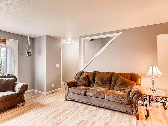 5th image of 330 Southridge Pl