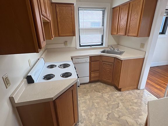 4th image of 2041 Wightman St #15211328
