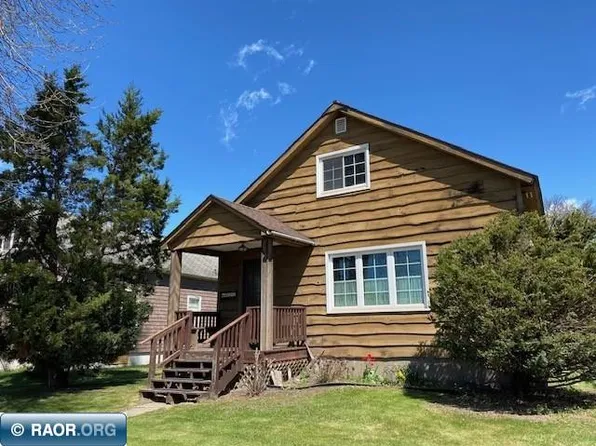 621 13th St S, Virginia, MN 55792