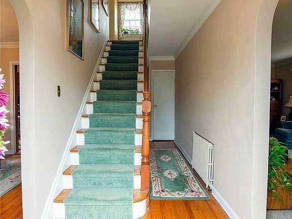 3rd image of 11 Plymouth St