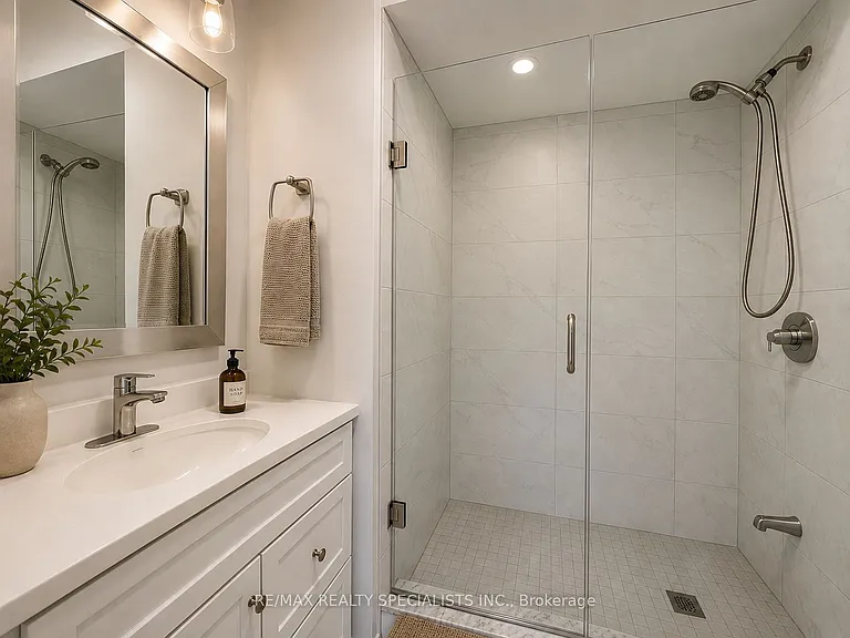 1571 Shale Oak Mews — Photo 8