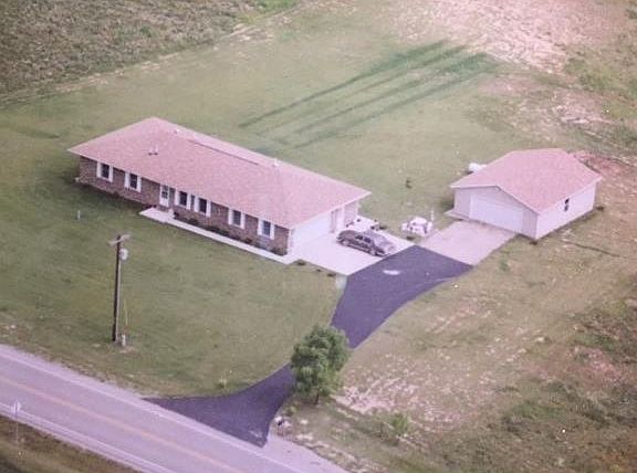 2nd image of 8519 E Us Highway 36