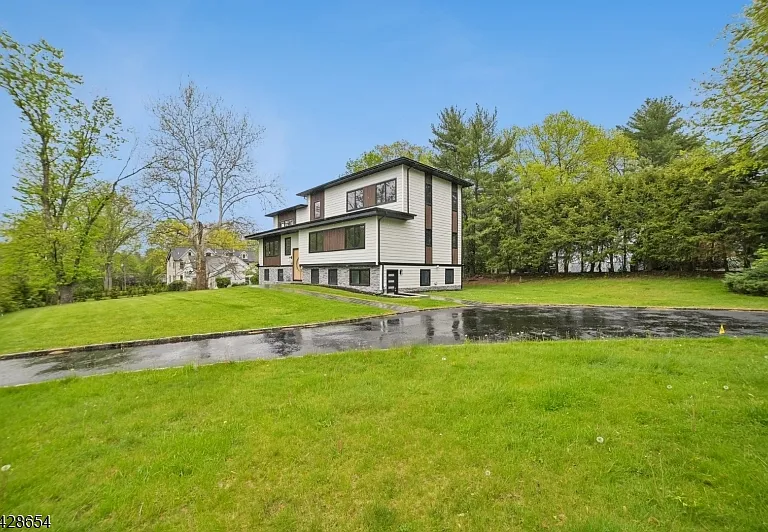 148 Great Hills Rd — Photo 43