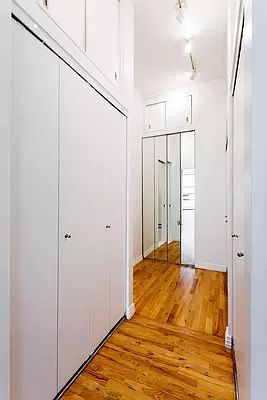 4th image of 250 Mercer St APT B507
