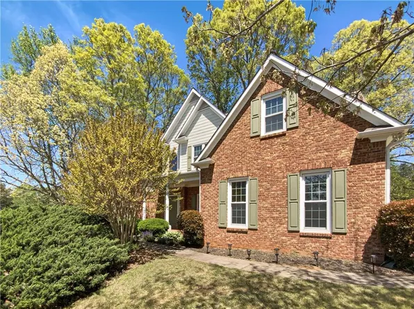 6105 Ivey Hill Dr, Cumming, GA 30040