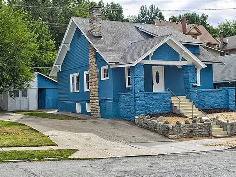 311 Bellefontaine Ave — Photo 3