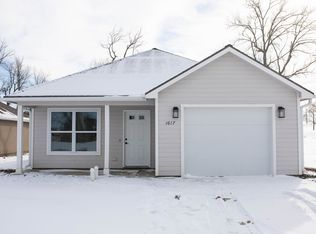 1617 Hill Valley Dr, Manhattan, KS 66502