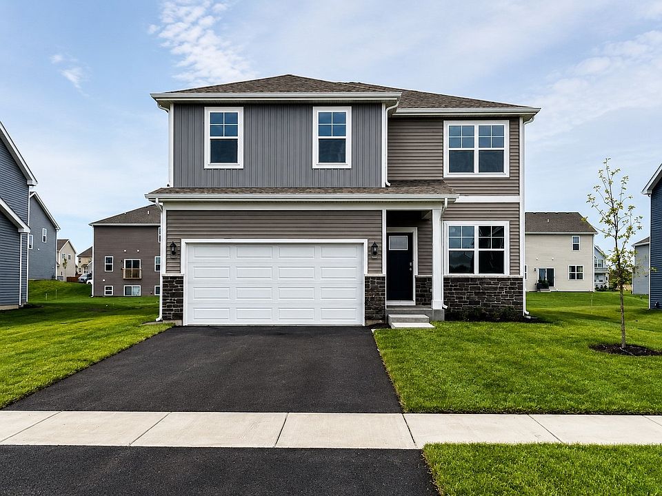 1st image of 992 Sapphire Ln