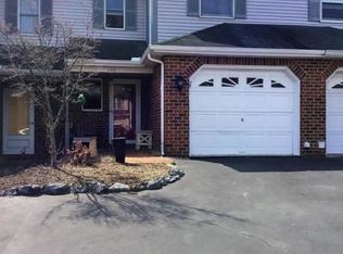 108 Pepperton Ct, Lititz, PA 17543