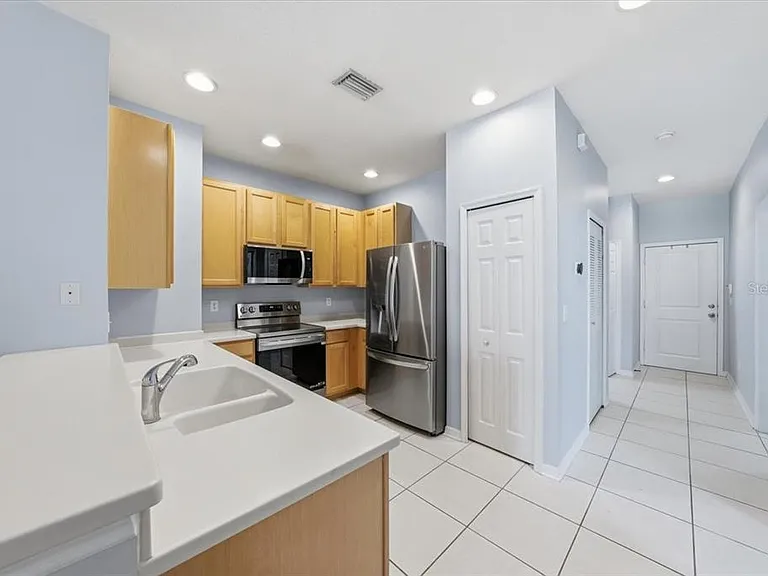 9508 W Park Village Dr #107 — Photo 6