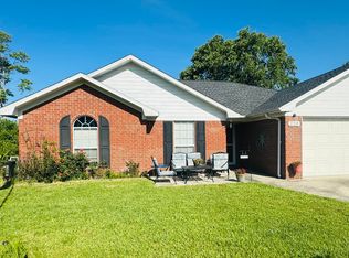 220 Silver Fox Dr, Saint Marys, GA 31558