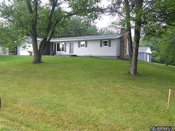 2nd image of 1335 Cricket Hill Ave SE