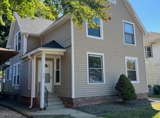 936 S Spring St, Springfield, IL 62704