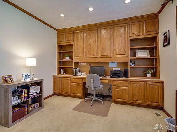 4th image of 933 Oak Lea Dr