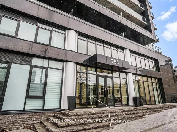 255 Bay St, Ottawa, ON