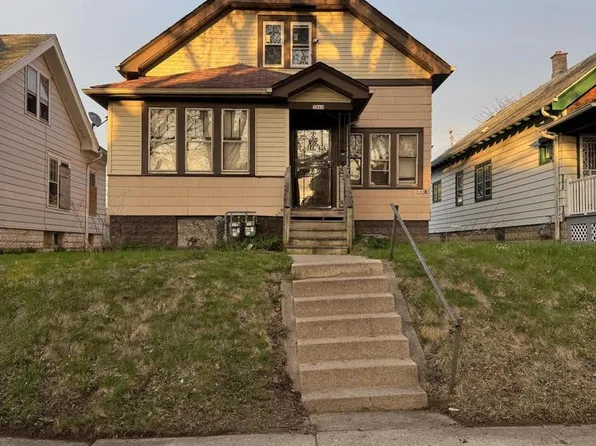 3860 North 24th PLACE, Milwaukee, WI 53206