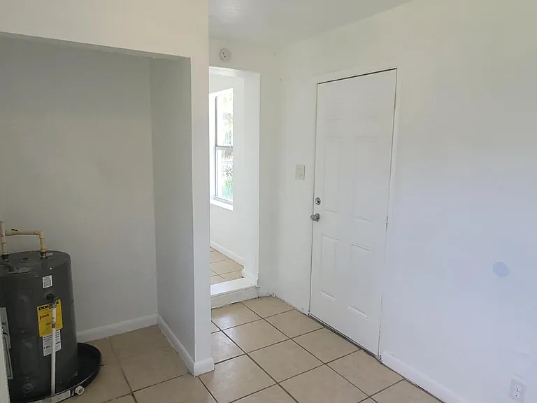 2027 13th Ave S — Photo 15
