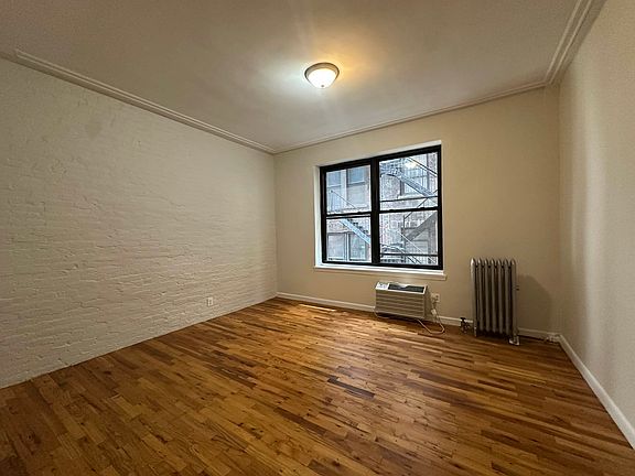 3rd image of 11 E 32nd St #3H