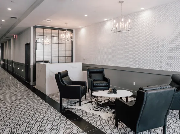 409 Eastern Parkway image 16 of 20