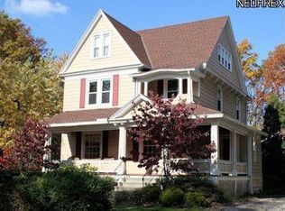 2945 Hampshire Rd, Cleveland Heights, OH 44118