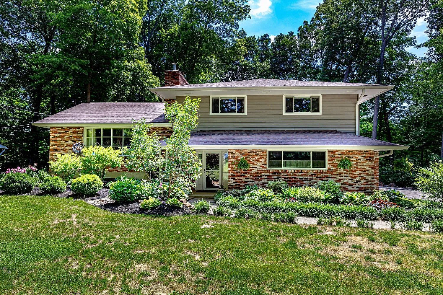 8526 Southland Dr photo 1