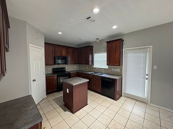 4th image of 6504 Tierra Dr