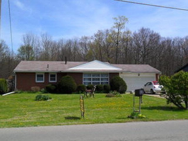 1st image of 833 South St