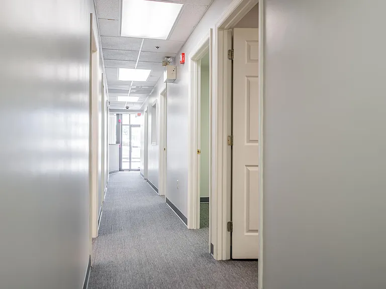 325 Market St — Photo 11