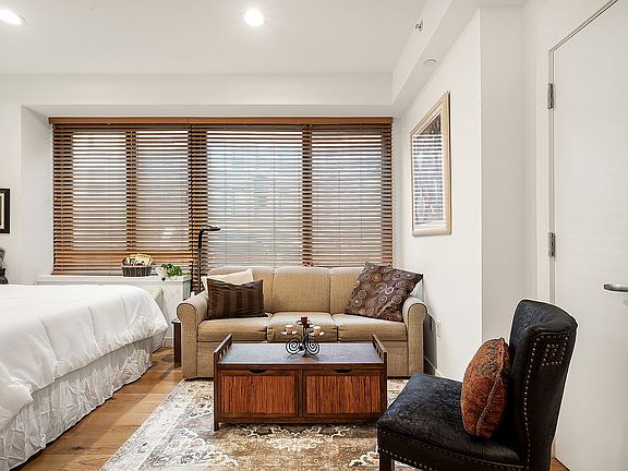 3rd image of 51 E 131st St #1A