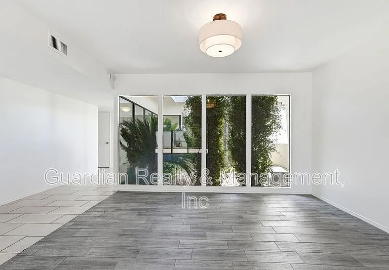 7238 E Joshua Tree Ln — Photo 9