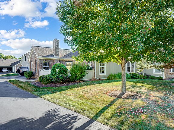 2nd image of 338 Bear Woods Dr