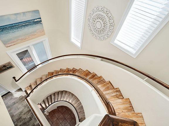 4th image of 64 Terra Cotta Way