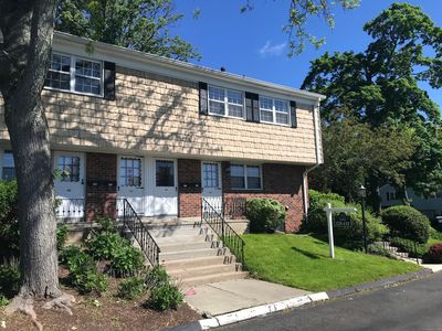 245 Unquowa Road APT 127, Fairfield, CT, 06824