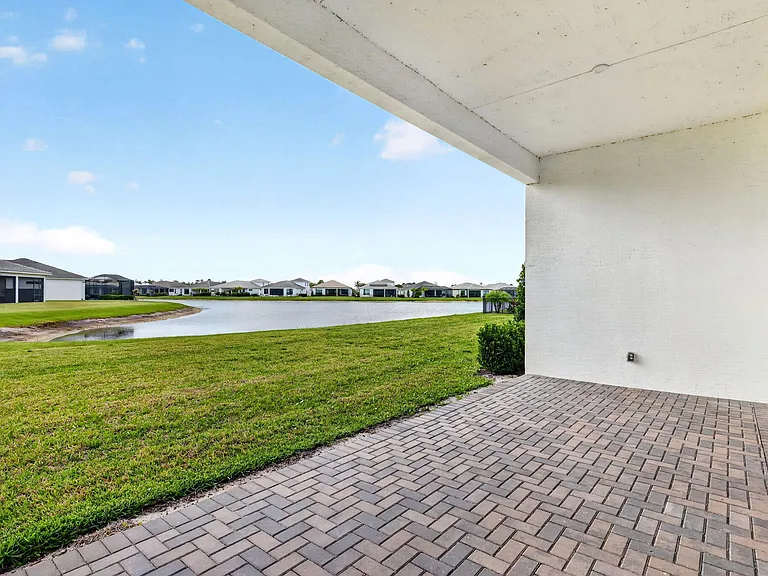11344 SW Pietra Way — Photo 40