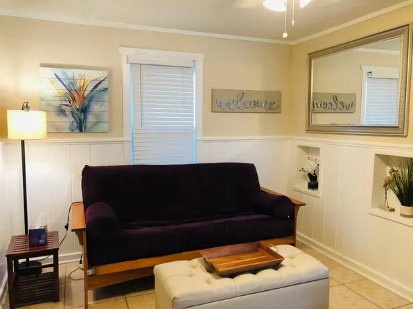 5701 39th St N #1/2, Saint Petersburg, FL 33714