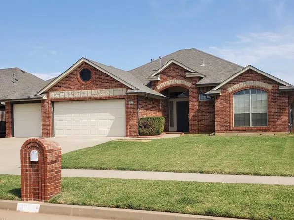 1617 SW 31st St, Moore, OK 73160