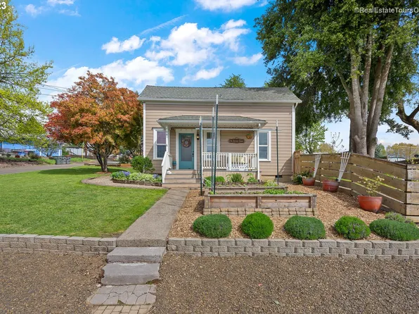 788 N Adams St, Lafayette, OR 97127