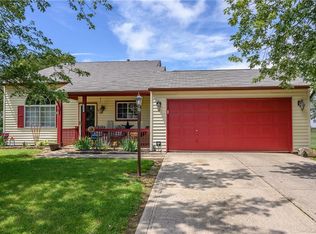 1562 Pebble Beach Dr, Franklin, IN