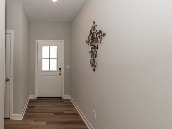 3rd image of 5147 Glendon Ct