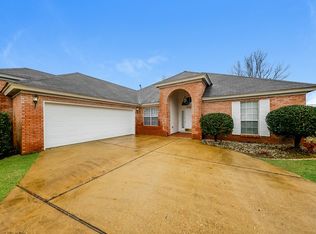 2728 Fair Oaks Dr, Montgomery, AL 36117