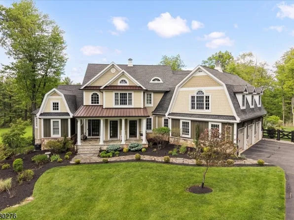 33 Still Hollow Rd, Tewksbury Twp., NJ 08833