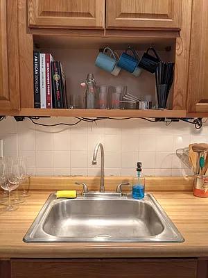 Rented by Nooklyn NYC LLC | media 21