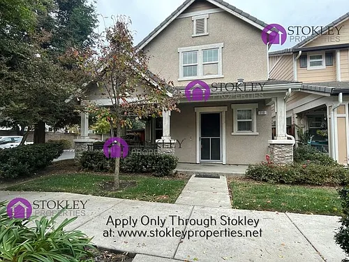 110 Kingfisher St Photo 1