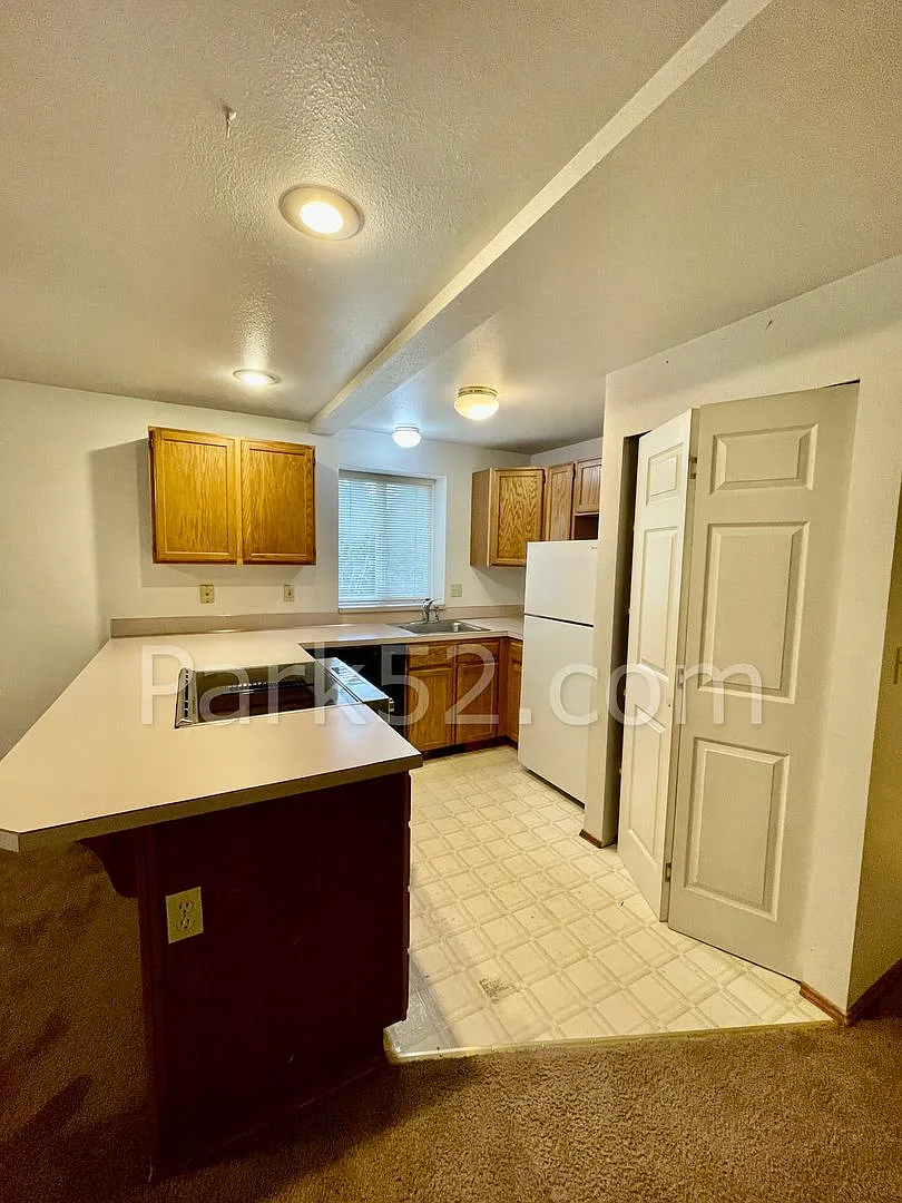 2 Bedroom Townhome in Gig Harbor — Photo 3