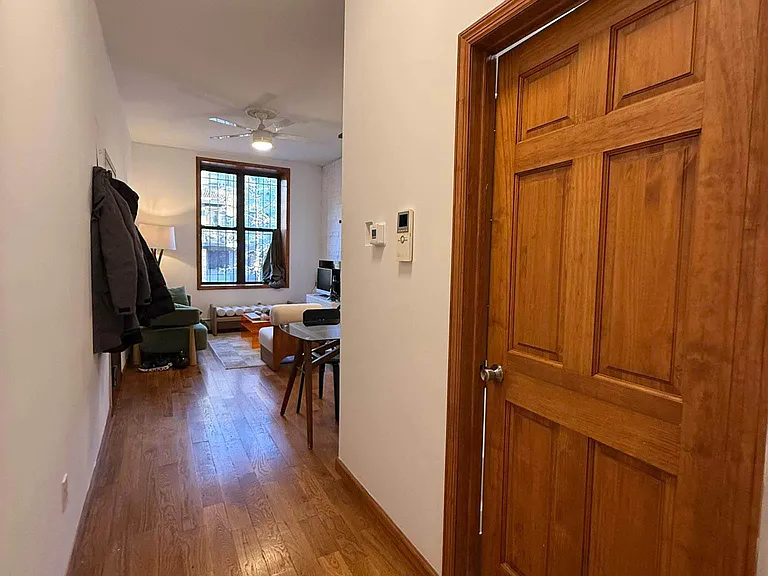 73 Lexington Ave #2 — Photo 4