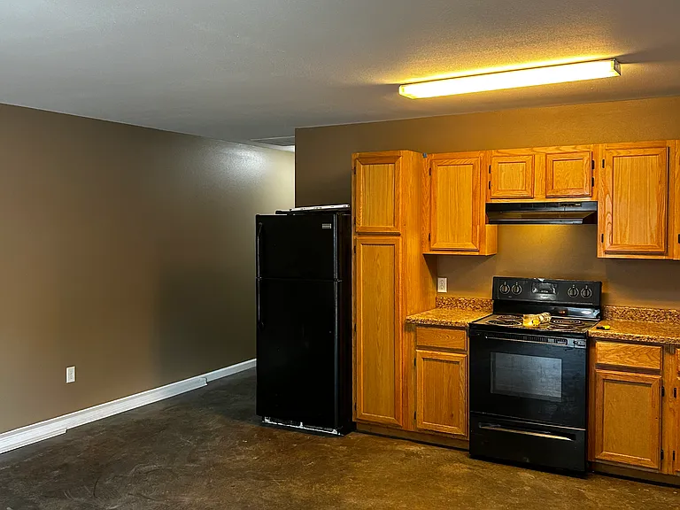 12 Mary Rose Dr #B — Photo 3