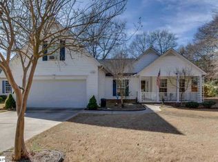 2 Fountainbrook Ln, Fountain Inn, SC 29644