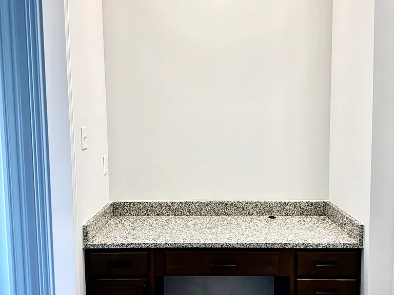 190 Berkshire Pl — Photo 15